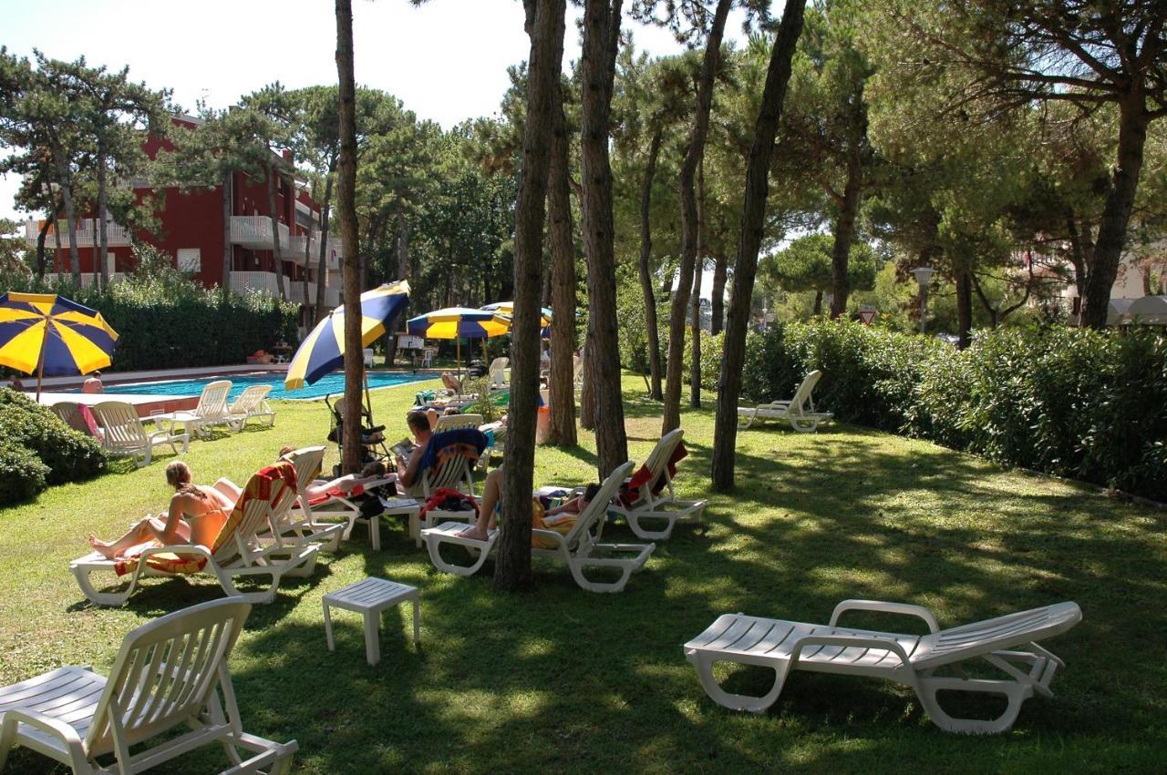 Appartamenti Vacanza Albatros Lignano Sabbiadoro Extérieur photo