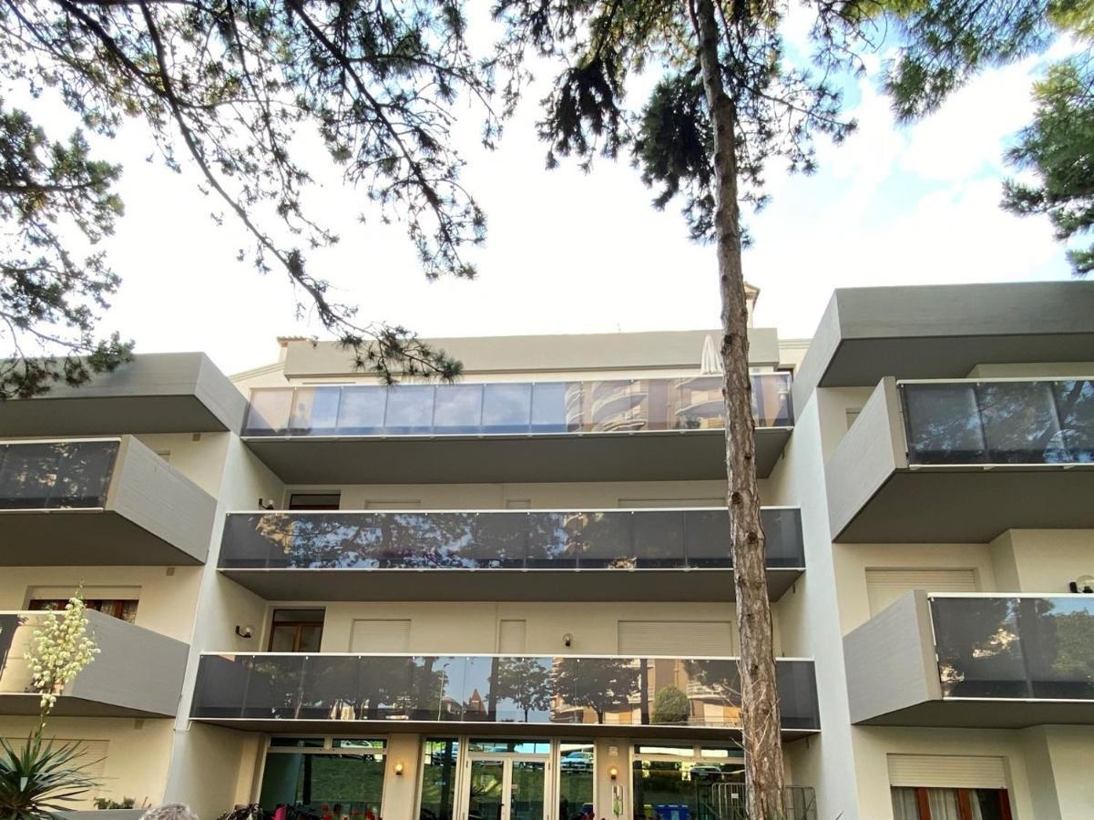 Appartamenti Vacanza Albatros Lignano Sabbiadoro Extérieur photo