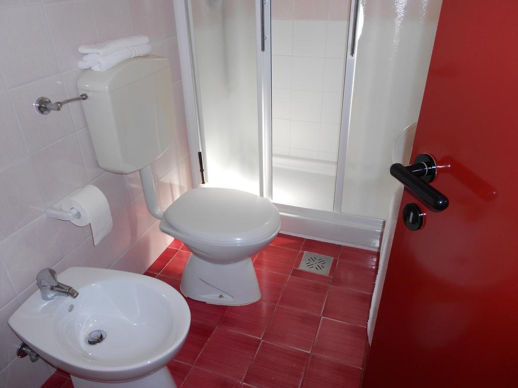 Appartamenti Vacanza Albatros Lignano Sabbiadoro Extérieur photo